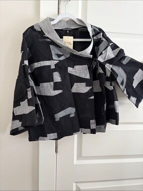 Kedziorek Black & Gray Abstract Boxy Jacket- size 42.